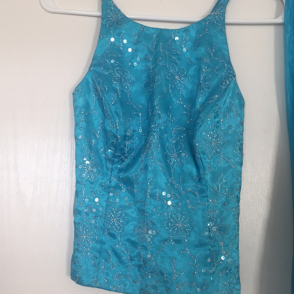 Beautiful two piece sequined prom dress - Picture 2 of 7